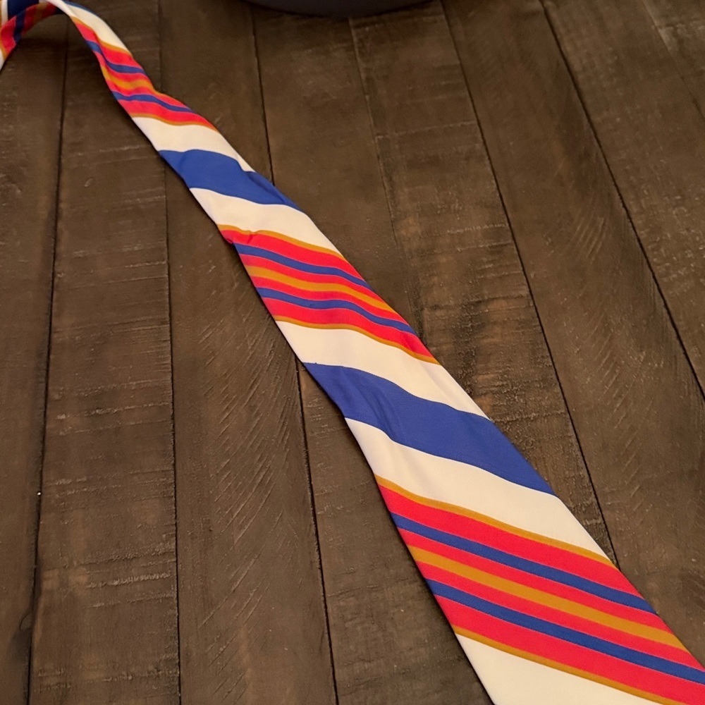 Johnny Carson Vintage Striped Tie - Picture 7 of 7
